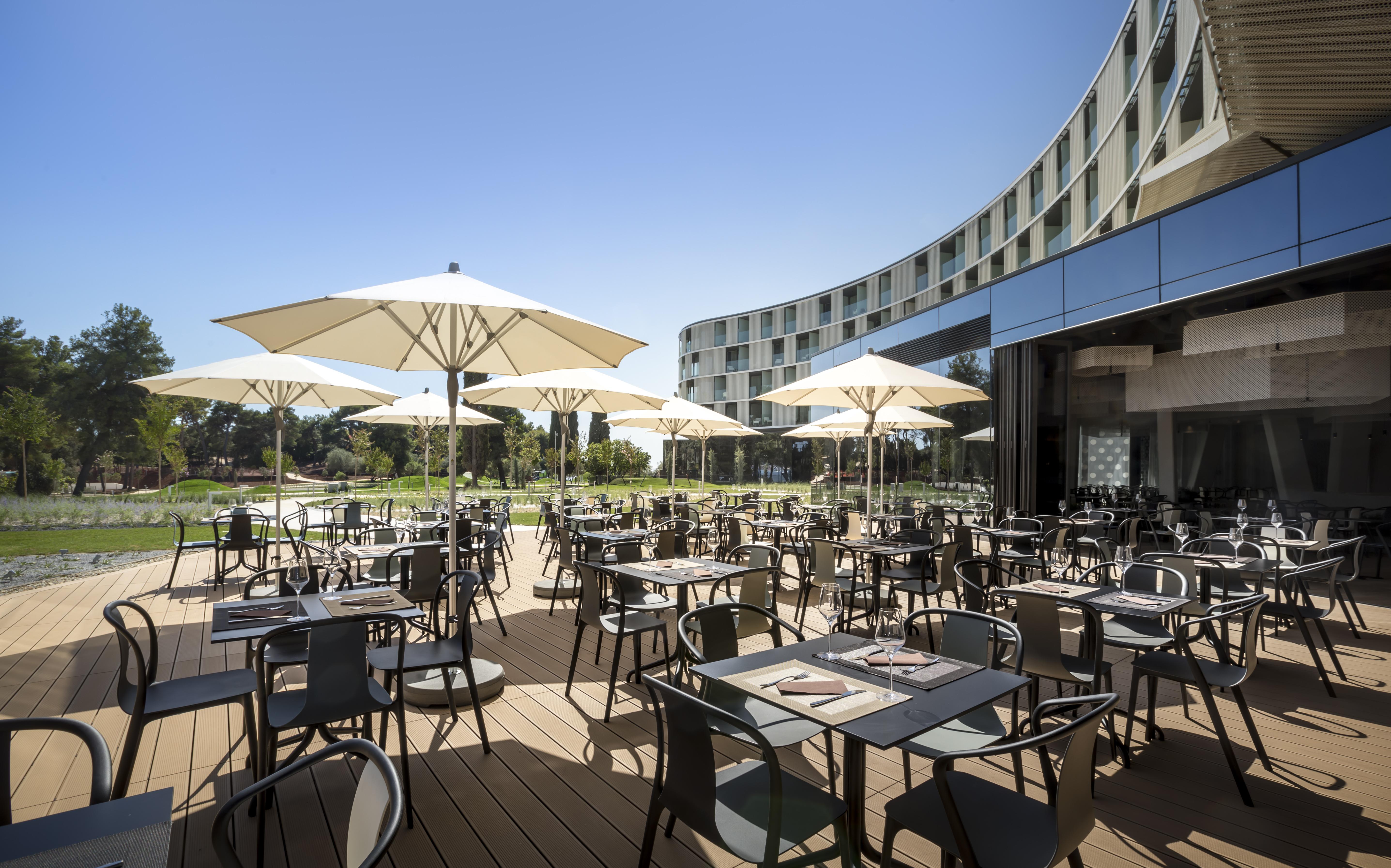 Maistra Select Family Hotel Amarin Rovinj Exterior photo