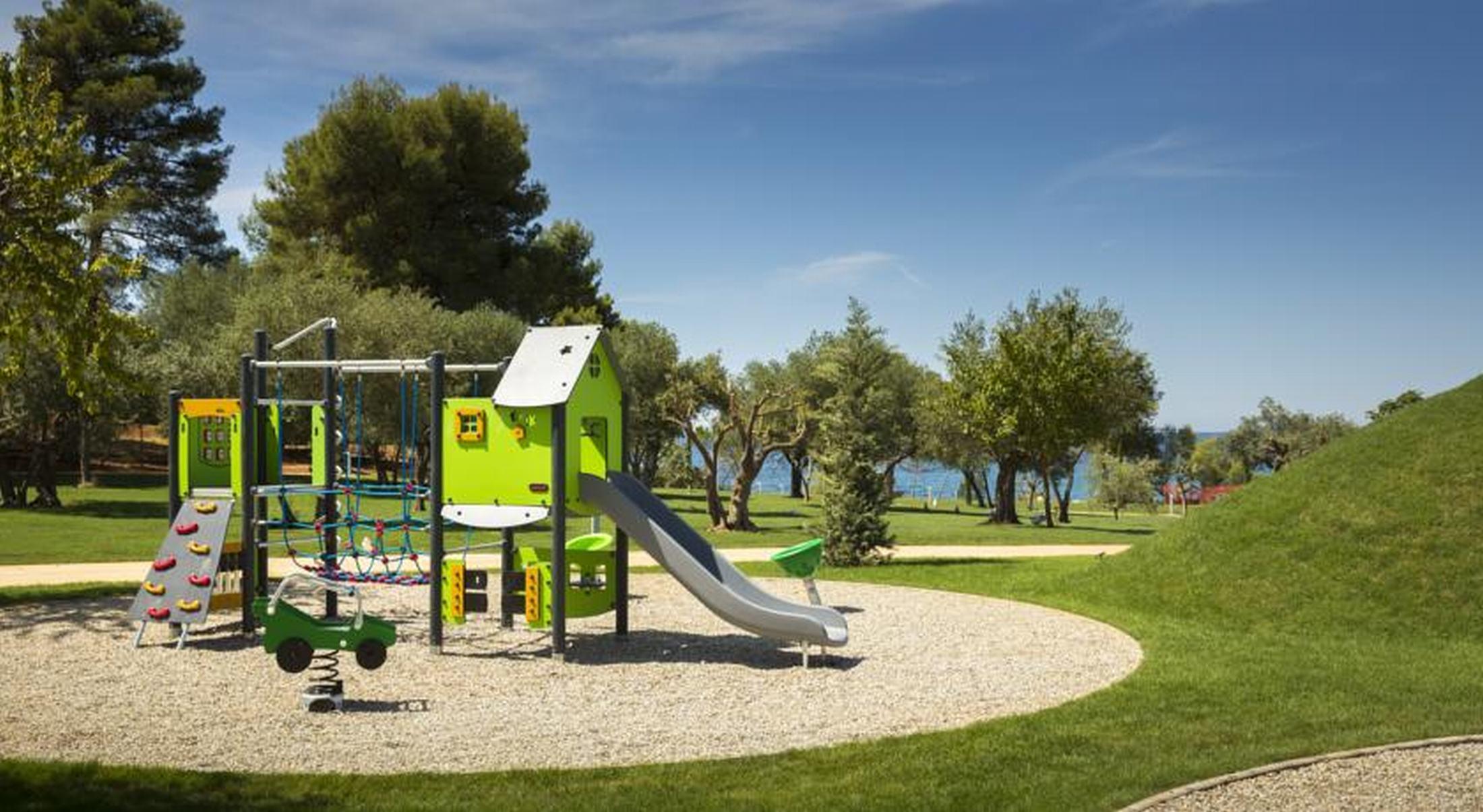 Maistra Select Family Hotel Amarin Rovinj Exterior photo