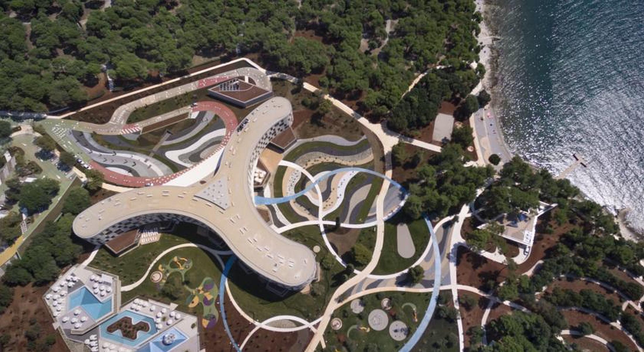 Maistra Select Family Hotel Amarin Rovinj Exterior photo