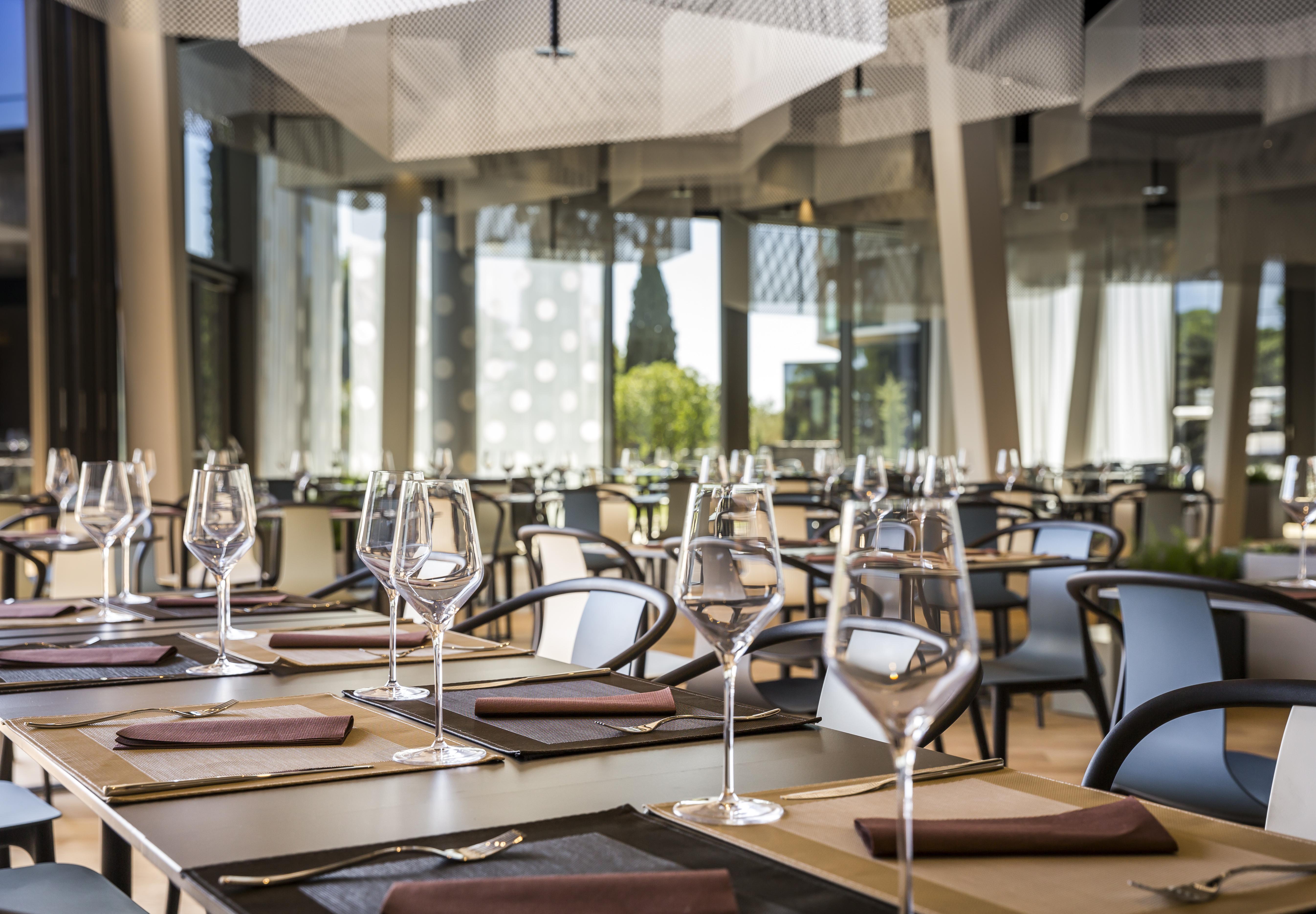 Maistra Select Family Hotel Amarin Rovinj Exterior photo